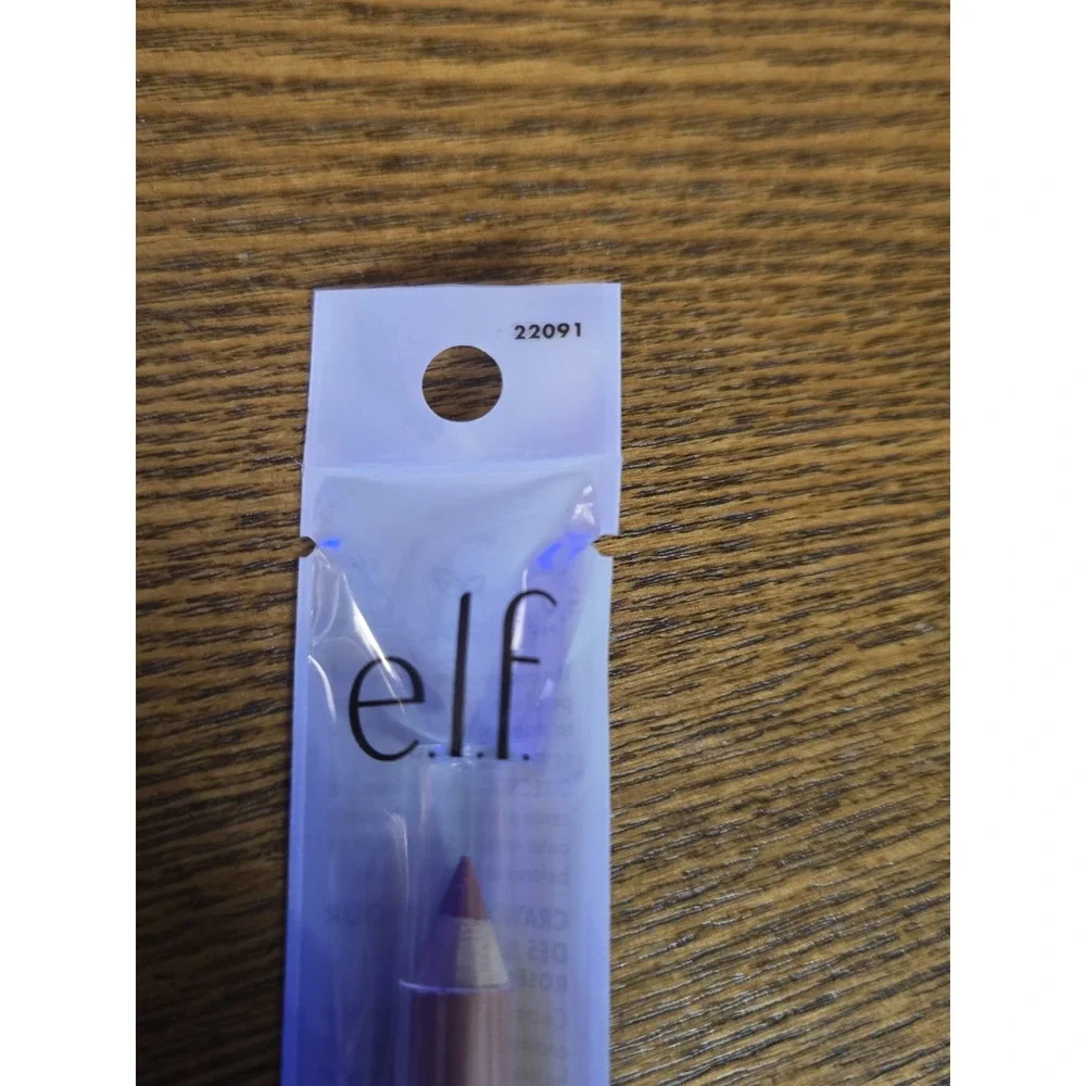e.l.f. Cream Glide Lip Liner, Highly-Pigmented Pencil For Shaping & Sculpting Li